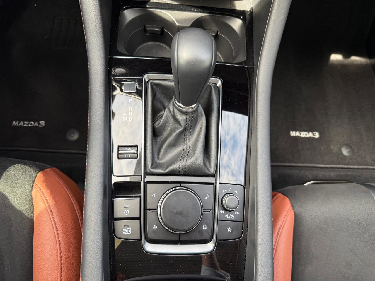 Used 2024 MAZDA MAZDA3 s image 36