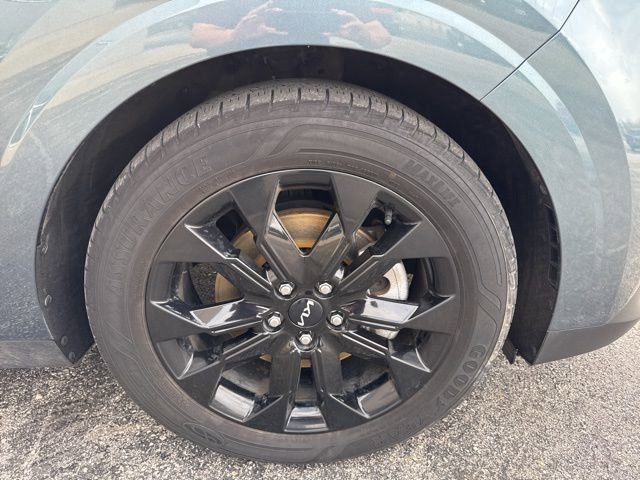 Used 2022 Kia Carnival SX Prestige image 27