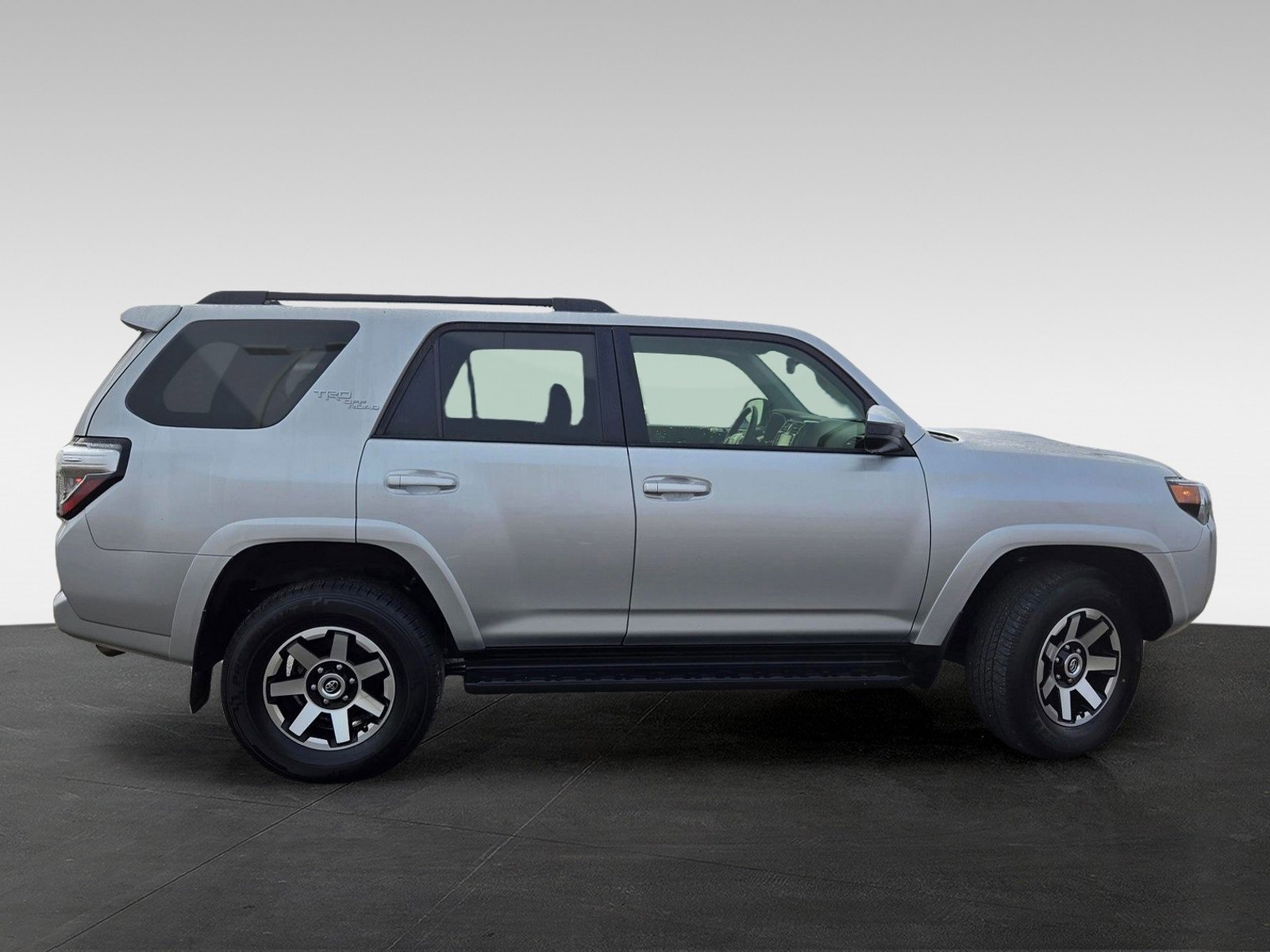 Used 2024 Toyota 4Runner TRD Off-Road image 3