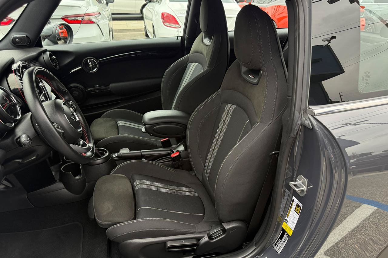 Used 2019 MINI Cooper John Cooper Works w/ Premium Package FWD image 17