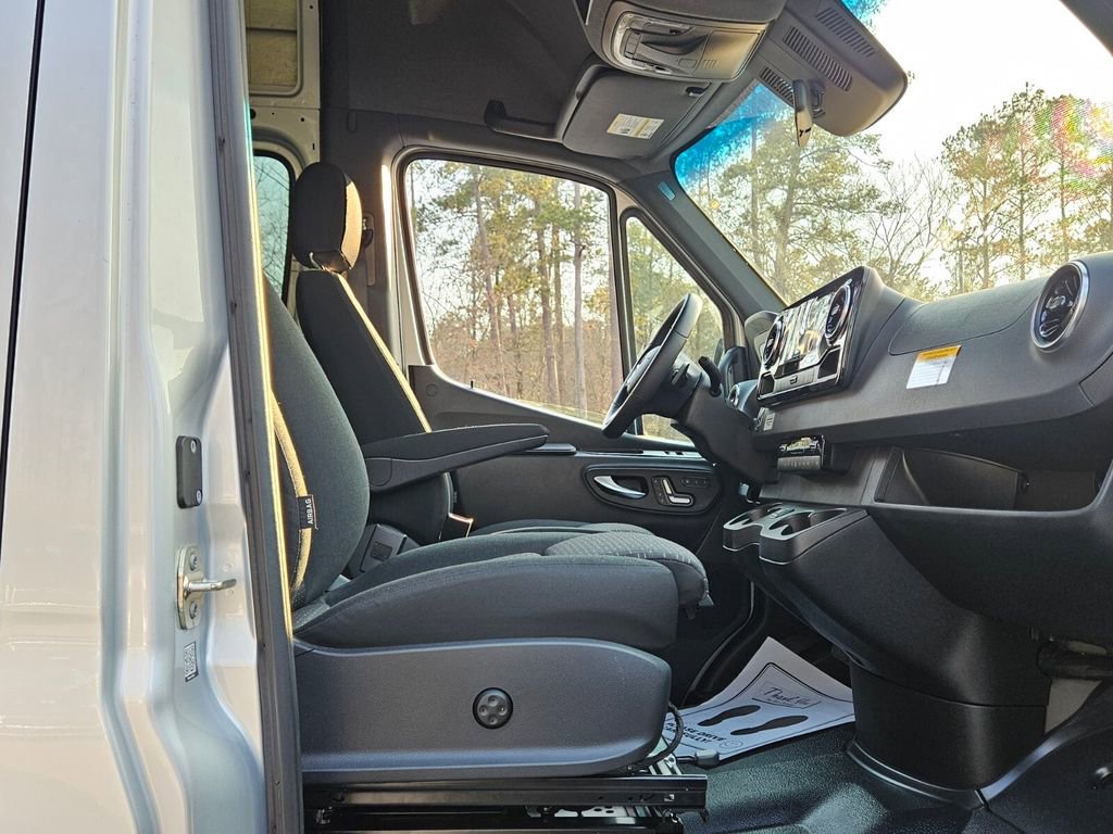Used 2023 Mercedes-Benz Sprinter 3500 w/ Parking Package image 20
