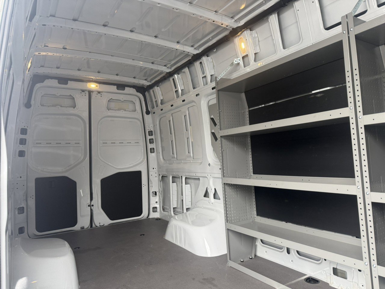 Used 2021 Mercedes-Benz Sprinter 3500 image 7