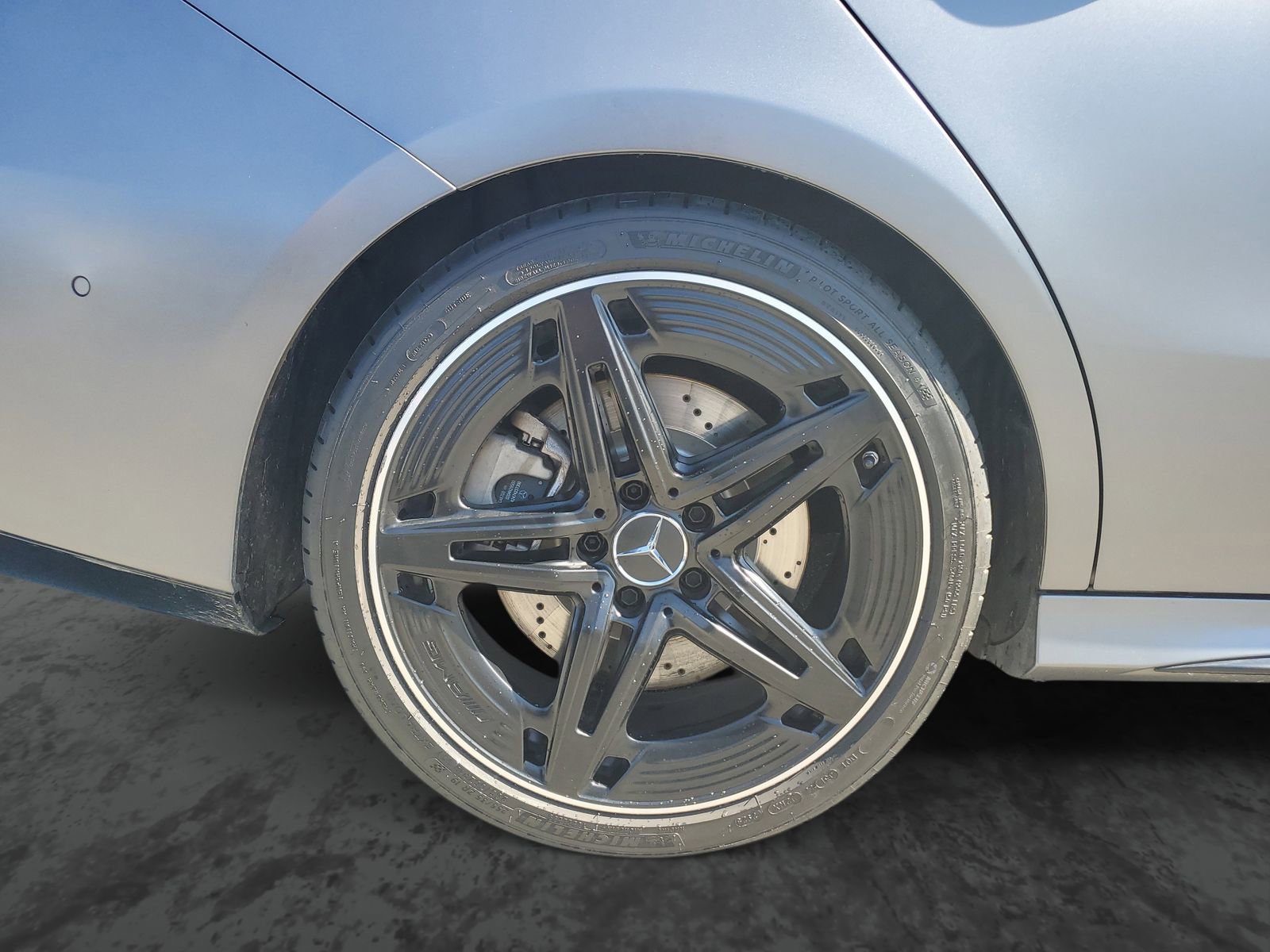 Used 2025 Mercedes-Benz CLA 35 AMG 4MATIC image 5