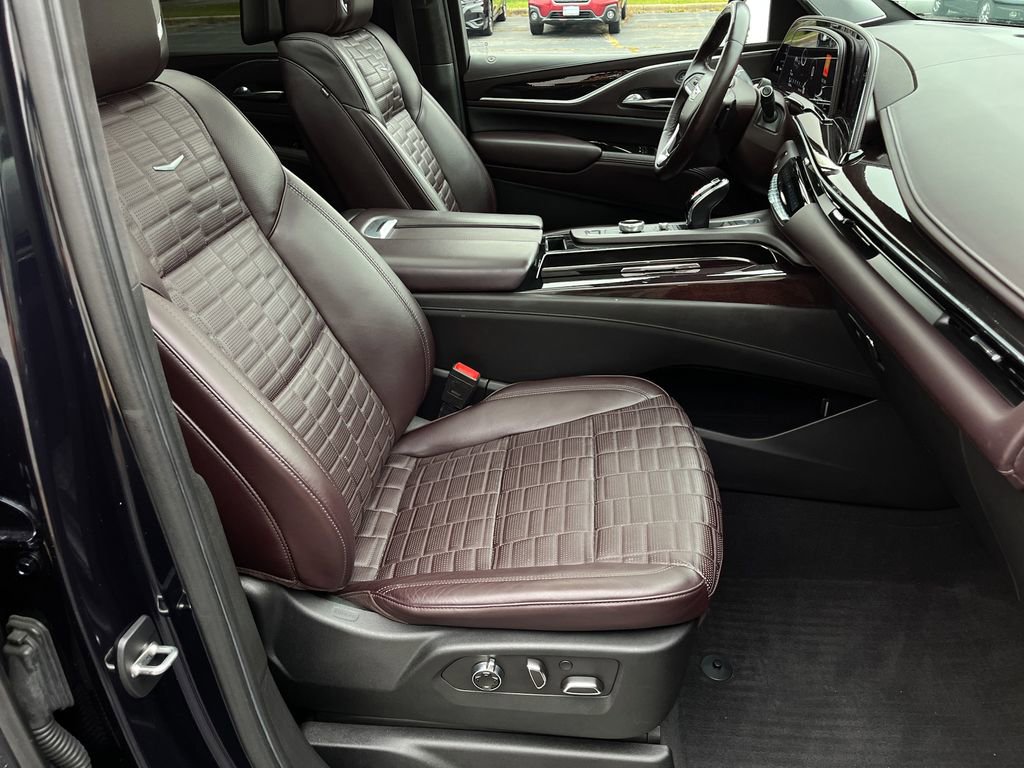 Used 2021 Cadillac Escalade ESV Sport Platinum w/ LPO, ONYX Package image 37