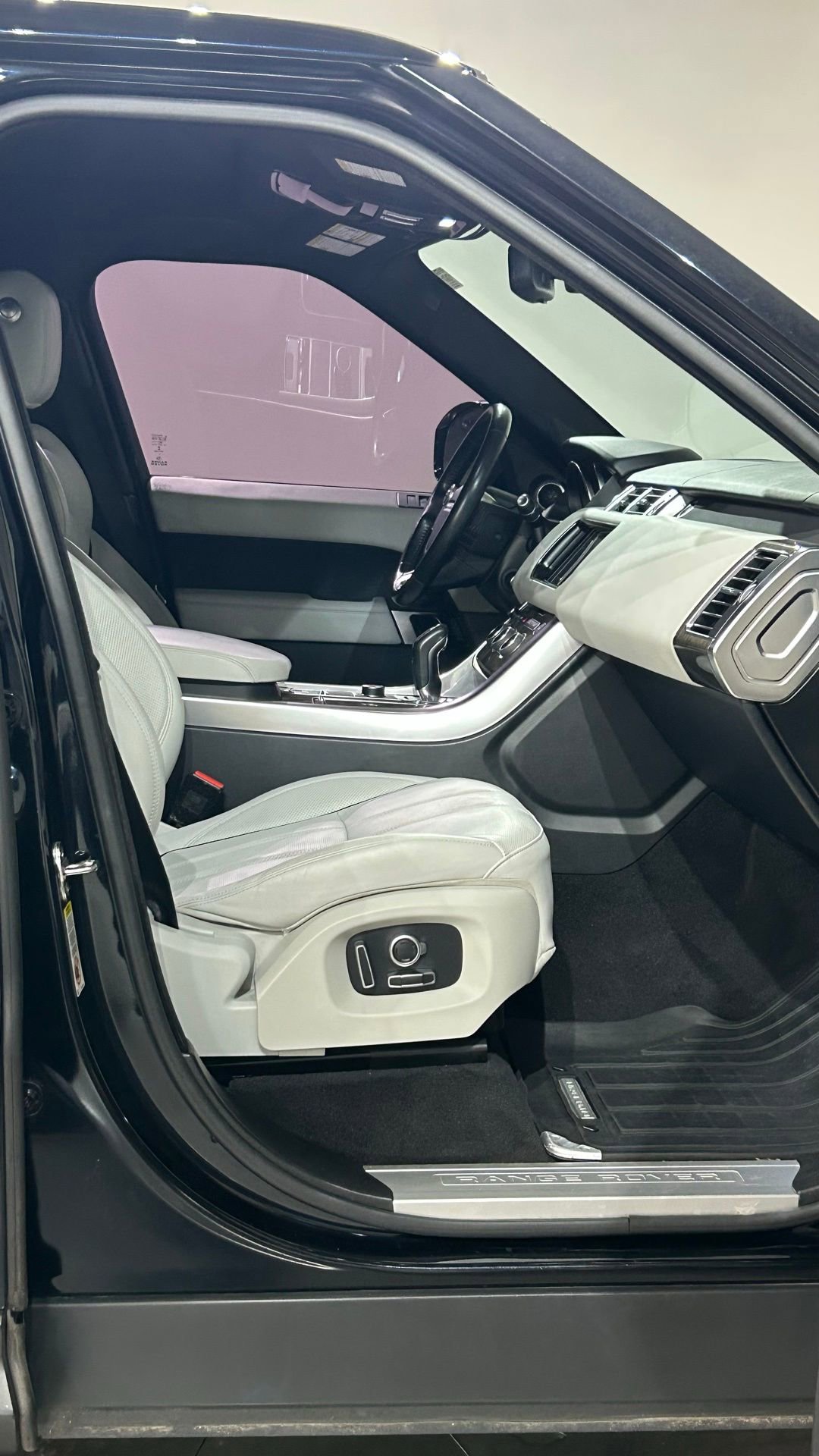 Used 2016 Land Rover Range Rover Sport HSE AWD/4WD image 47