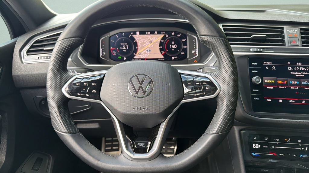 Used 2024 Volkswagen Tiguan SEL R-Line AWD/4WD image 13