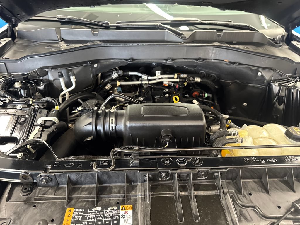 Certified 2022 Ford Explorer XLT w/ Equipment Group 202A AWD/4WD image 23