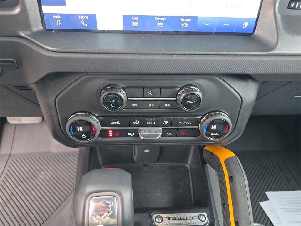 Used 2024 Ford Bronco Badlands w/ Sasquatch Package image 28