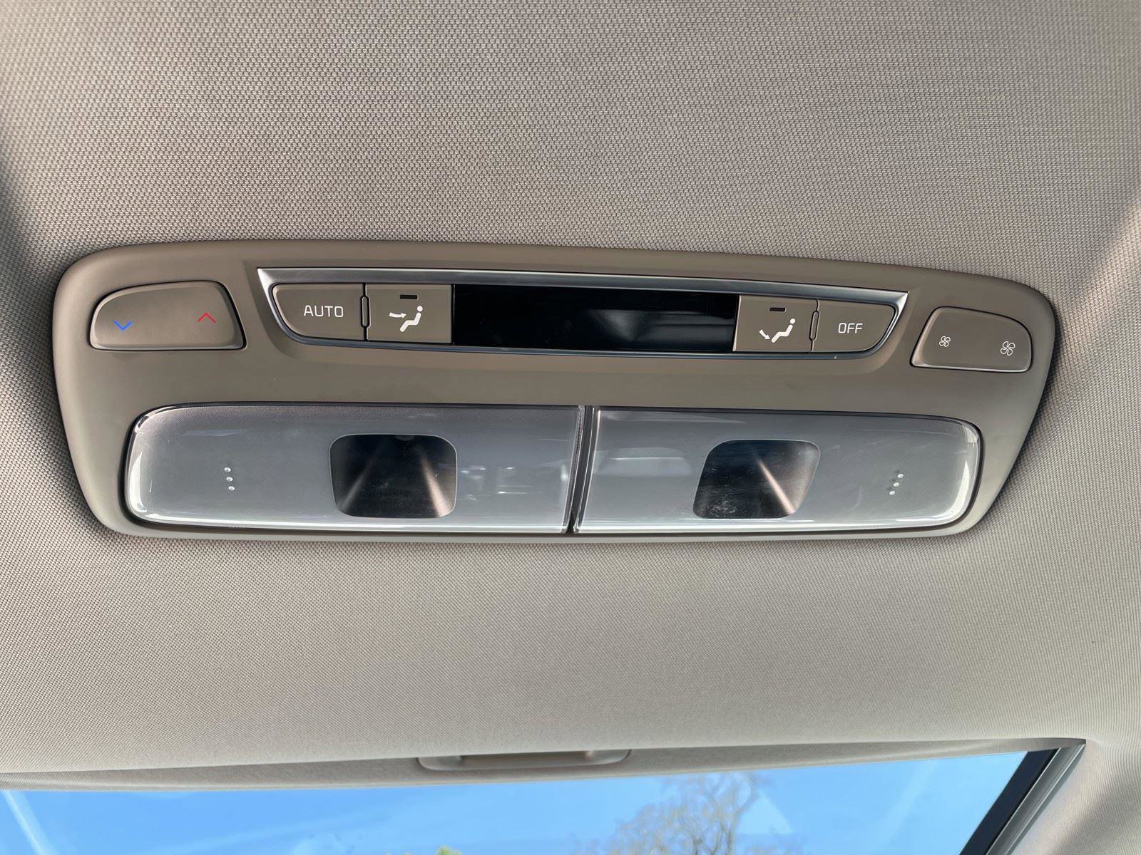 Used 2025 Kia Telluride S FWD image 34