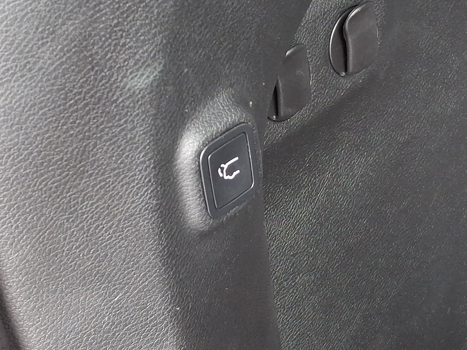 Certified 2019 Jeep Cherokee Trailhawk image 31