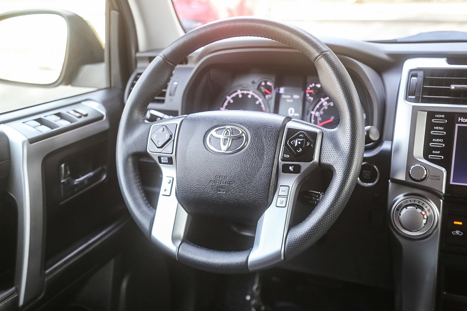 Used 2024 Toyota 4Runner SR5 AWD/4WD image 14