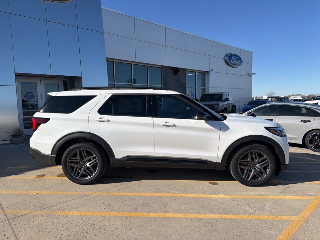 New 2026 Ford Explorer ST w/ Sun And Sound Package image 8