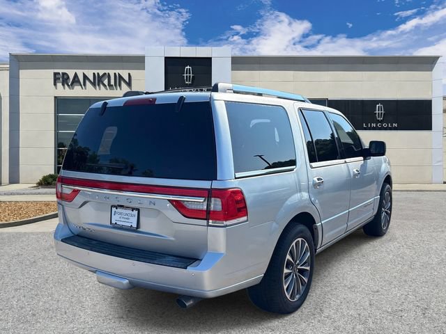 Used 2017 Lincoln Navigator Select AWD/4WD image 7