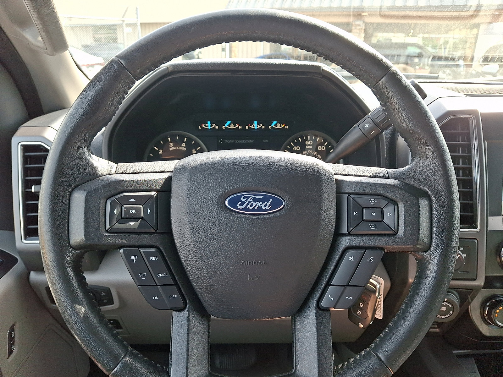 Used 2020 Ford F150 XLT w/ Equipment Group 302A Luxury AWD/4WD image 19