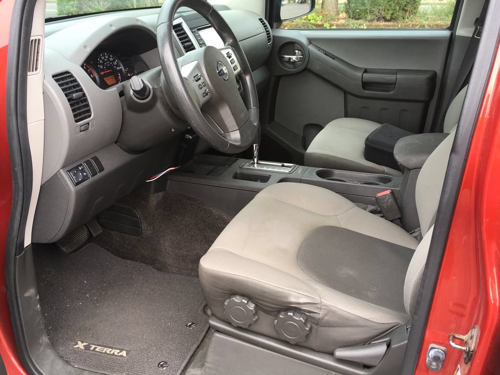 Used 2015 Nissan Xterra S w/ Value Package AWD/4WD image 4