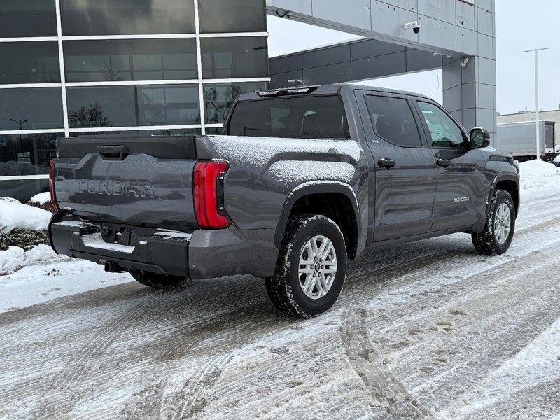 Used 2022 Toyota Tundra SR5 image 3