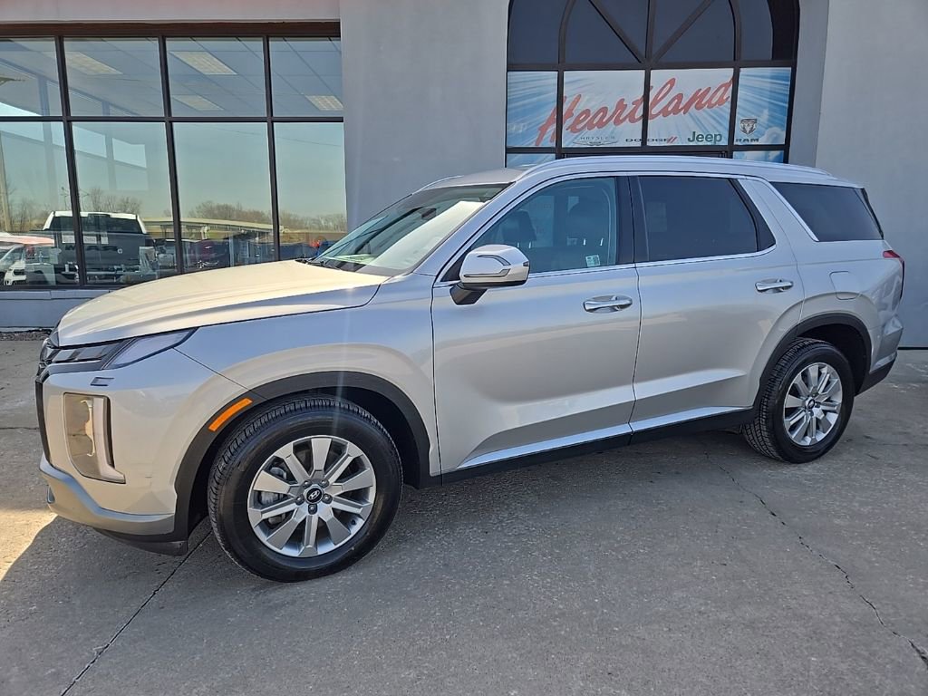 Used 2025 Hyundai Palisade SEL image 3