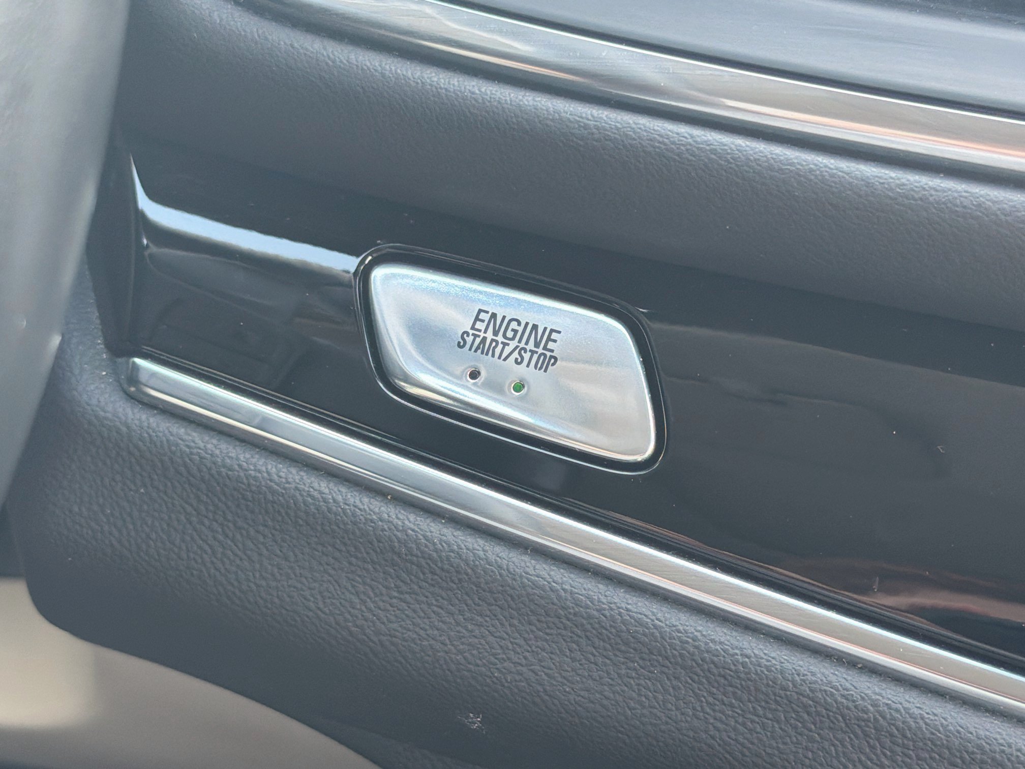 Used 2024 Buick Enclave Avenir w/ Avenir Technology Package FWD image 38