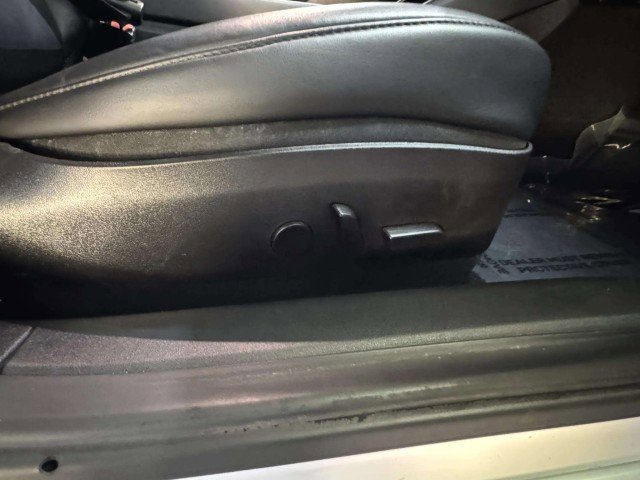 Used 2020 Tesla Model 3 Standard Range Plus image 37