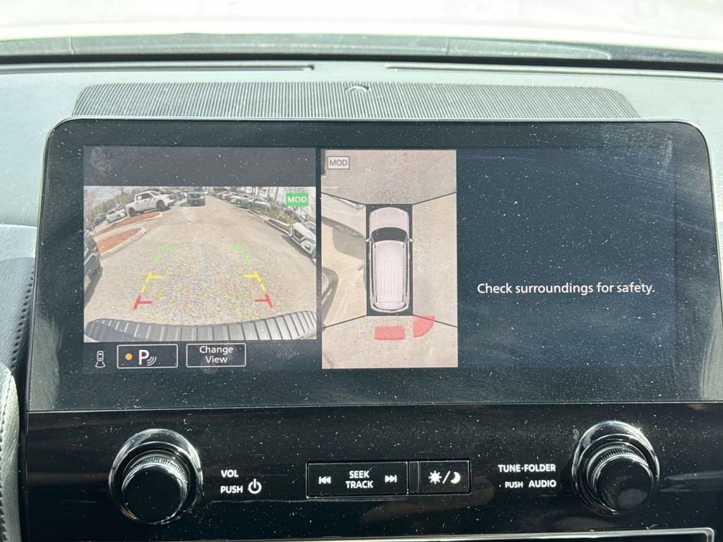 Used 2024 Nissan Armada SL w/ Captain's Chairs Package image 23