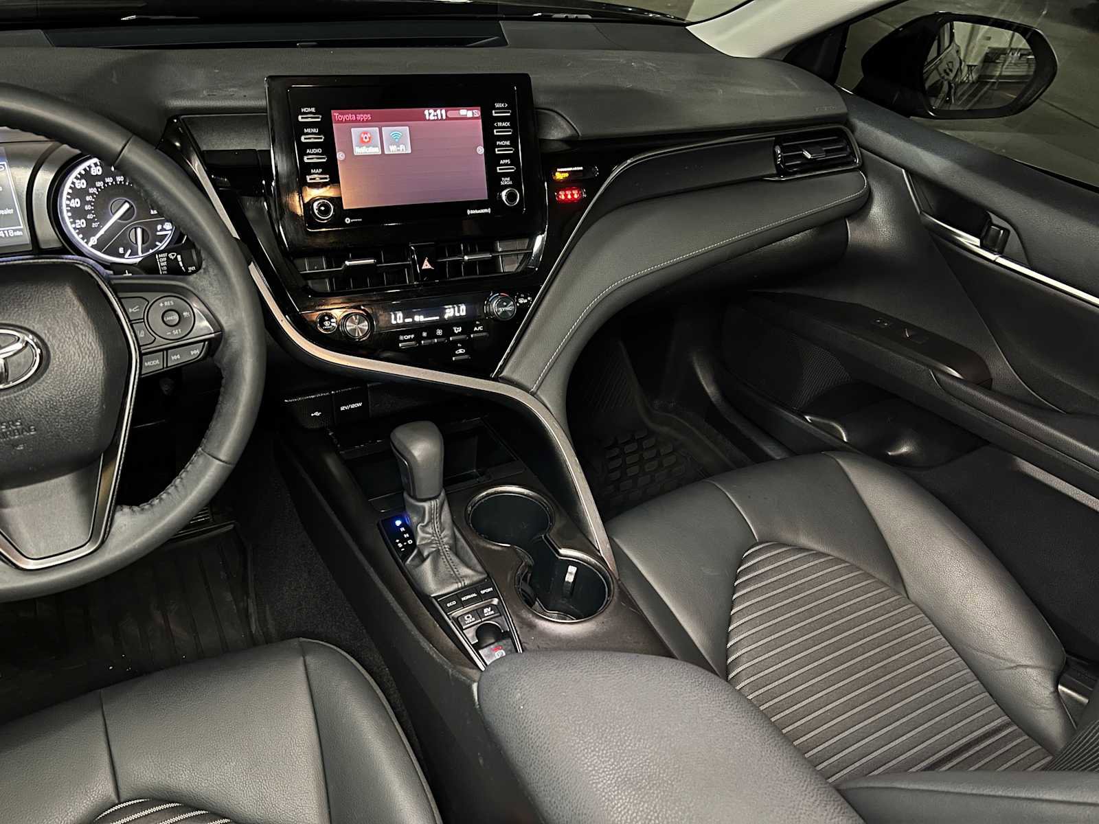 Used 2024 Toyota Camry SE FWD image 39