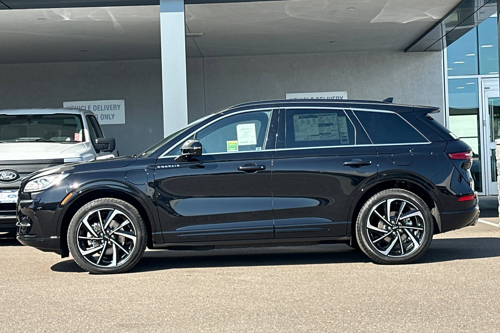 New 2025 Lincoln Corsair Grand Touring w/ Equipment Group 302A image 6