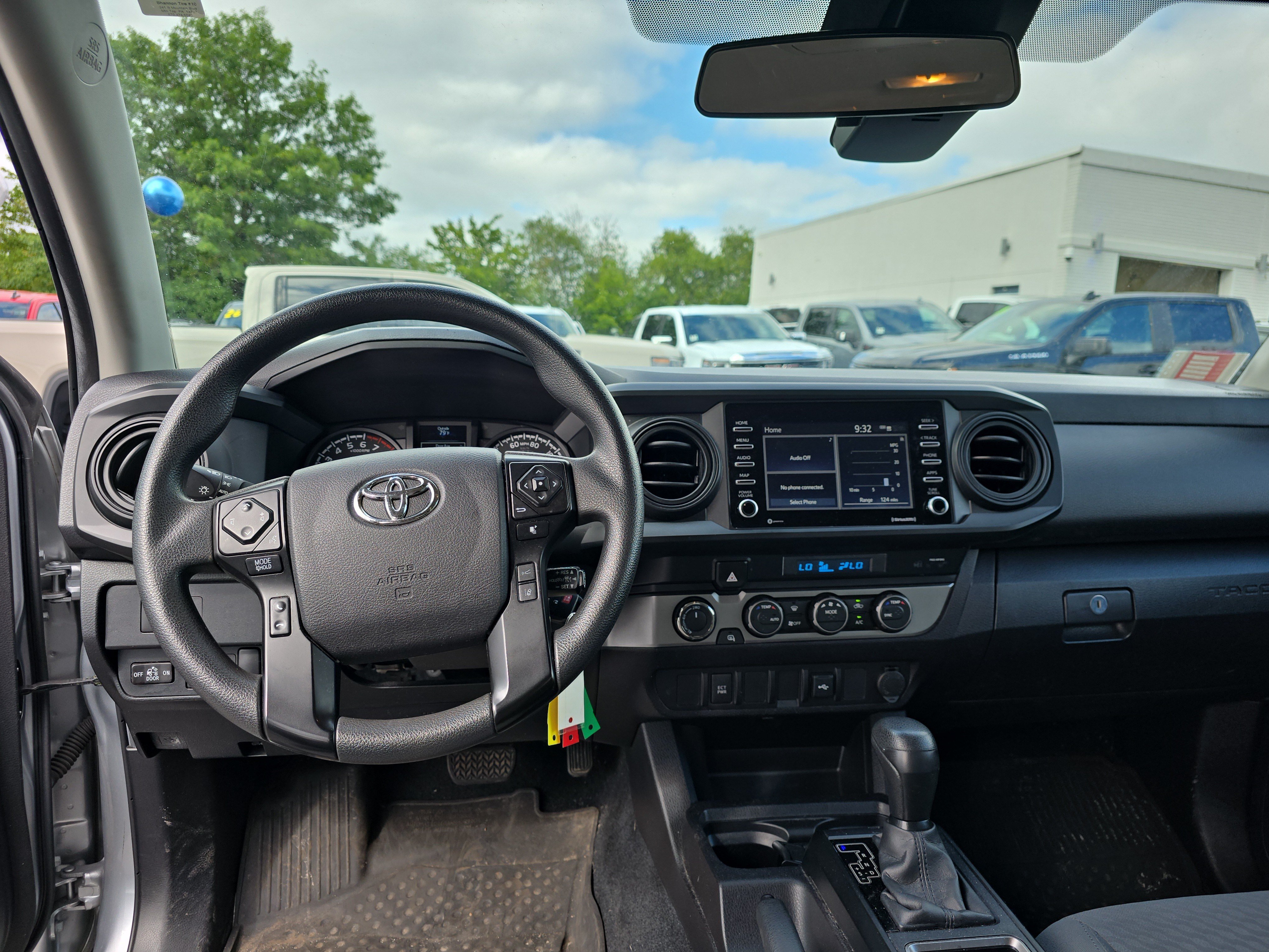 Used 2022 Toyota Tacoma SR AWD/4WD image 15
