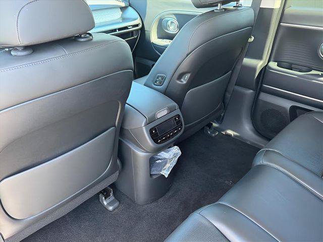 New 2026 Hyundai Ioniq 9 SEL w/ Tow & Go Package AWD/4WD image 16