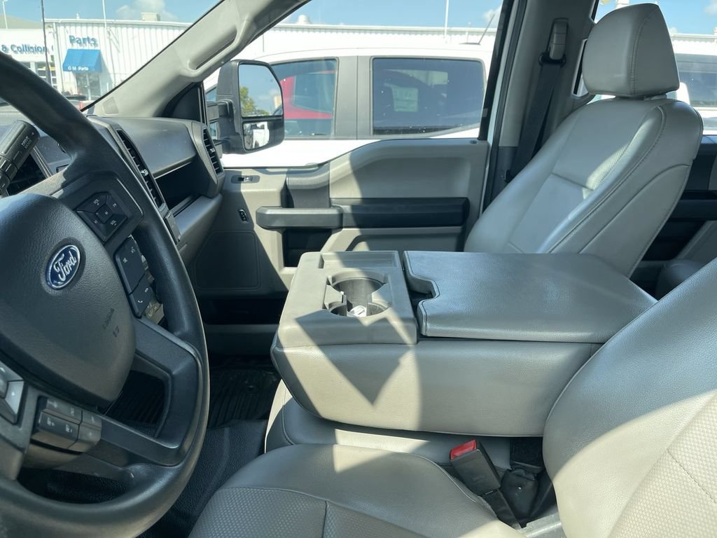 Used 2022 Ford F250 XL w/ Power Equipment Group AWD/4WD image 4