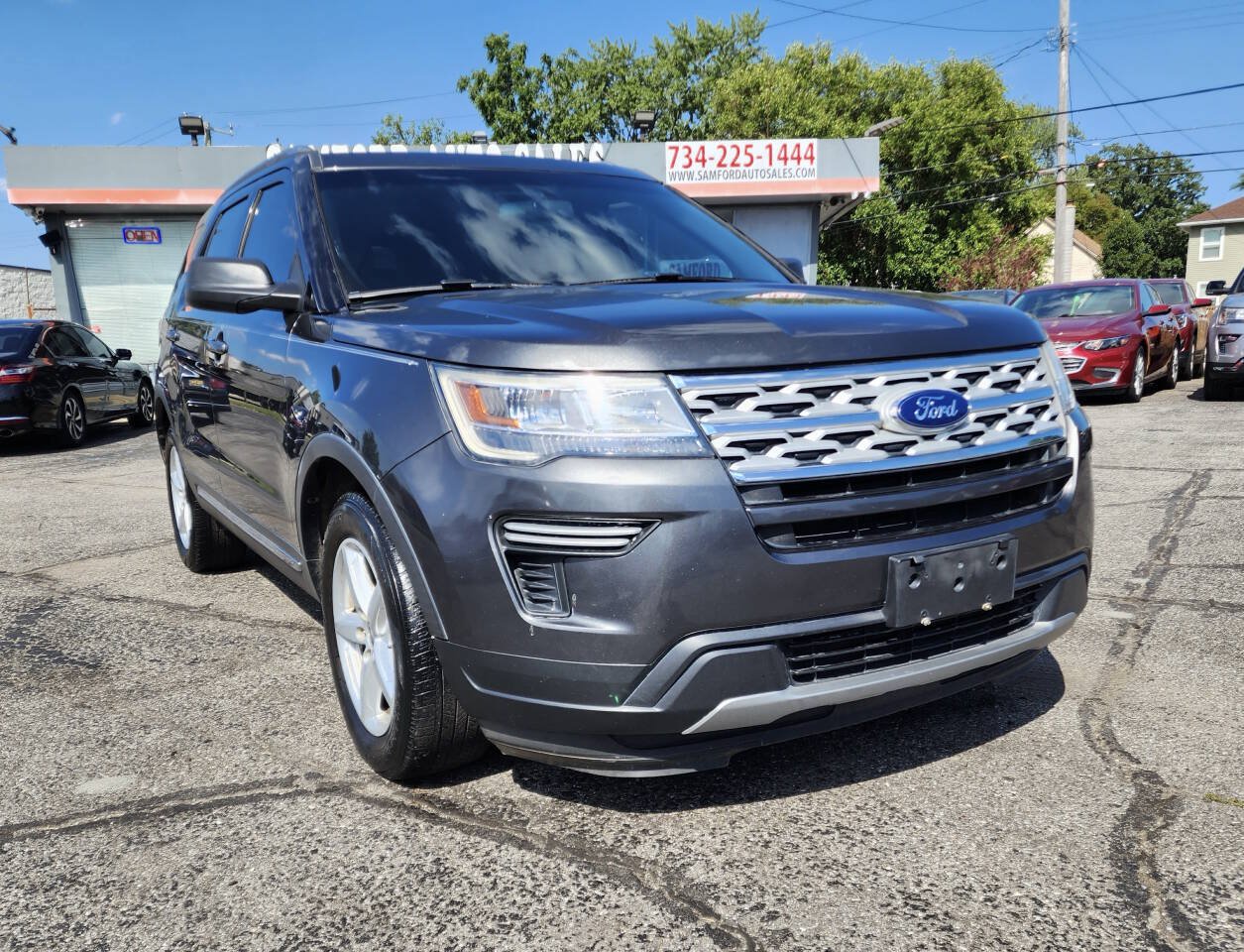 Used 2019 Ford Explorer XLT FWD image 7