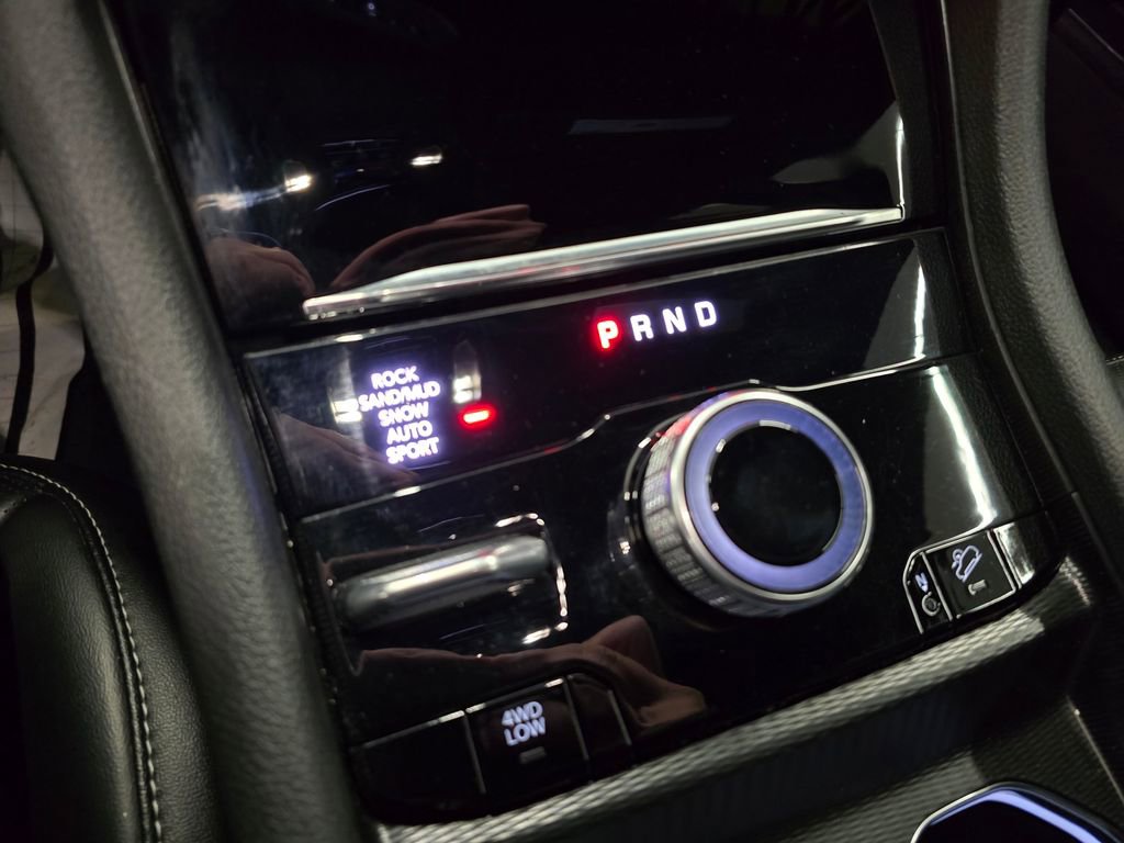 Used 2024 Jeep Grand Cherokee Limited 4xe image 32
