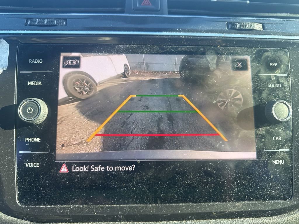 Used 2021 Volkswagen Tiguan S image 10