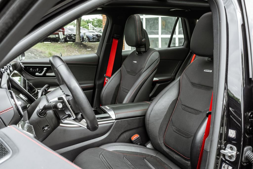 Used 2025 Mercedes-Benz GLC 43 AMG 4MATIC image 6