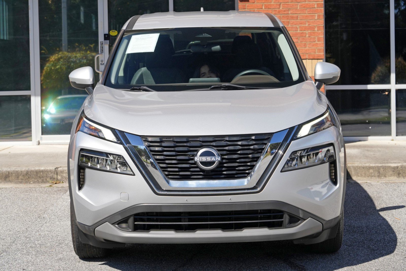 Used 2022 Nissan Rogue SV FWD image 41