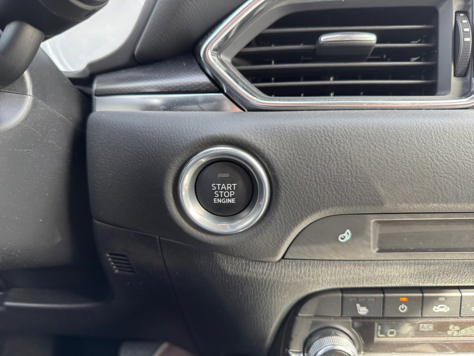 Certified 2025 MAZDA CX-5 Carbon Edition image 24