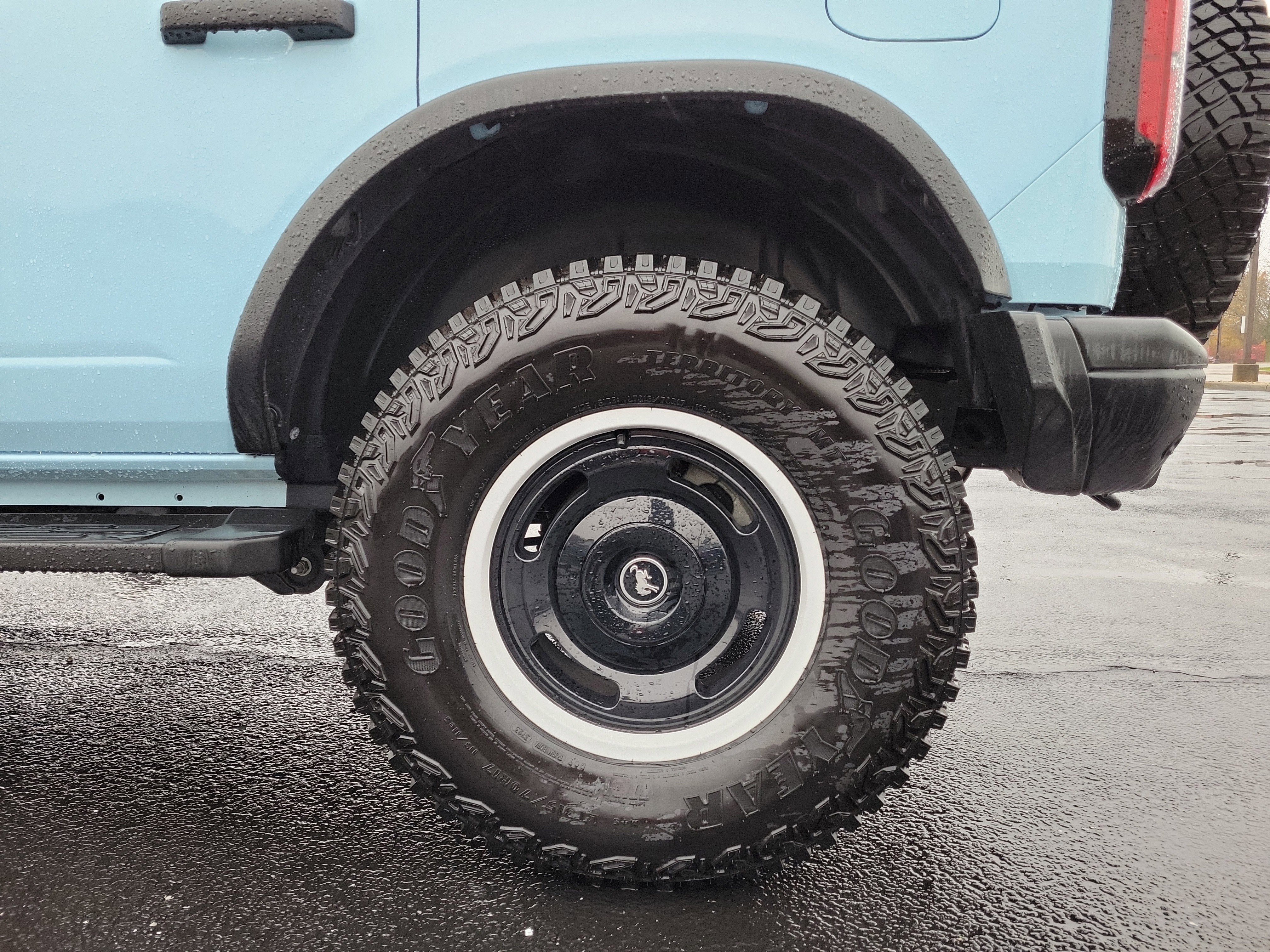 Certified 2023 Ford Bronco Heritage Edition image 5