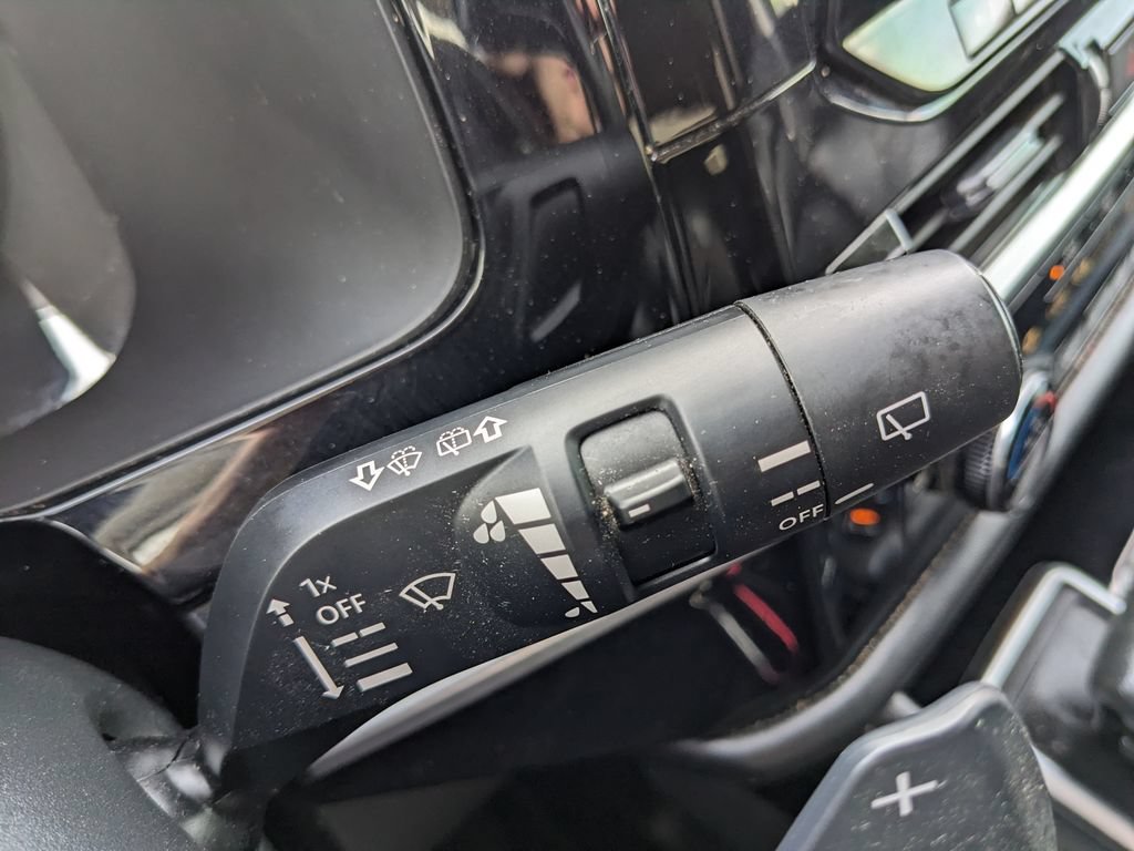 Used 2024 Nissan Pathfinder SL w/ SL Premium Package FWD image 54