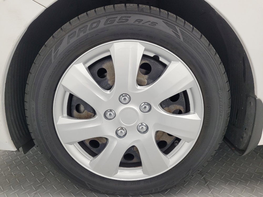 Used 2016 Hyundai Elantra GT FWD image 31