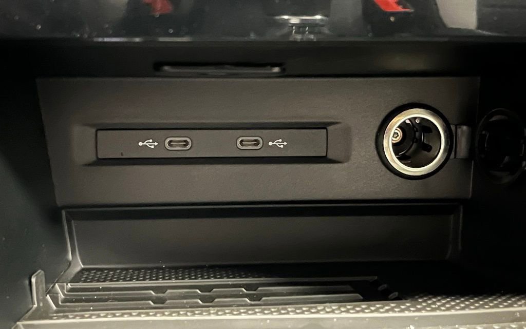 New 2025 Volkswagen Taos SEL image 13