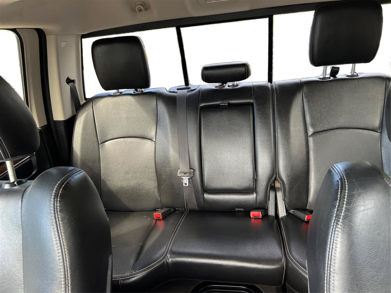 Used 2016 RAM 3500 Laramie w/ Cold Weather Group AWD/4WD image 15