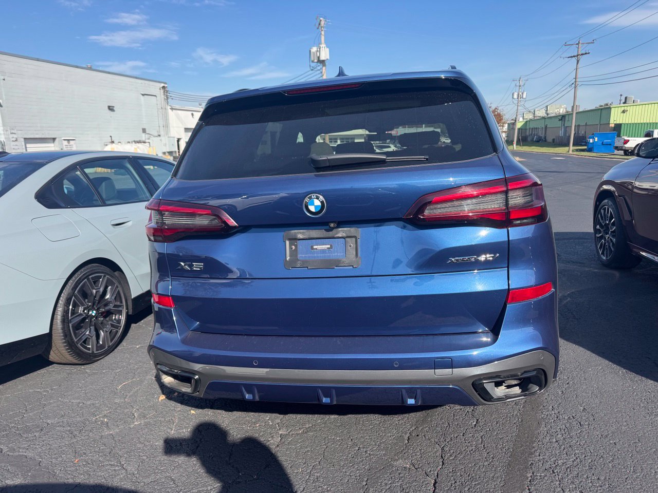 Used 2021 BMW X5 xDrive40i w/ M Sport Package AWD/4WD image 4
