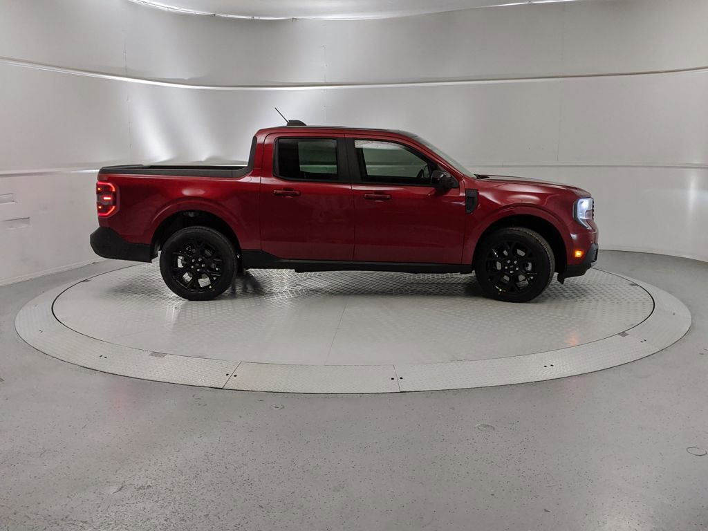 New 2026 Ford Maverick Lariat w/ Black Appearance Package image 2