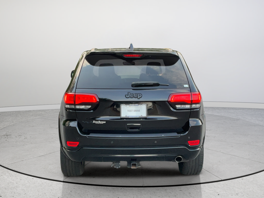 Used 2018 Jeep Grand Cherokee Altitude AWD/4WD image 12