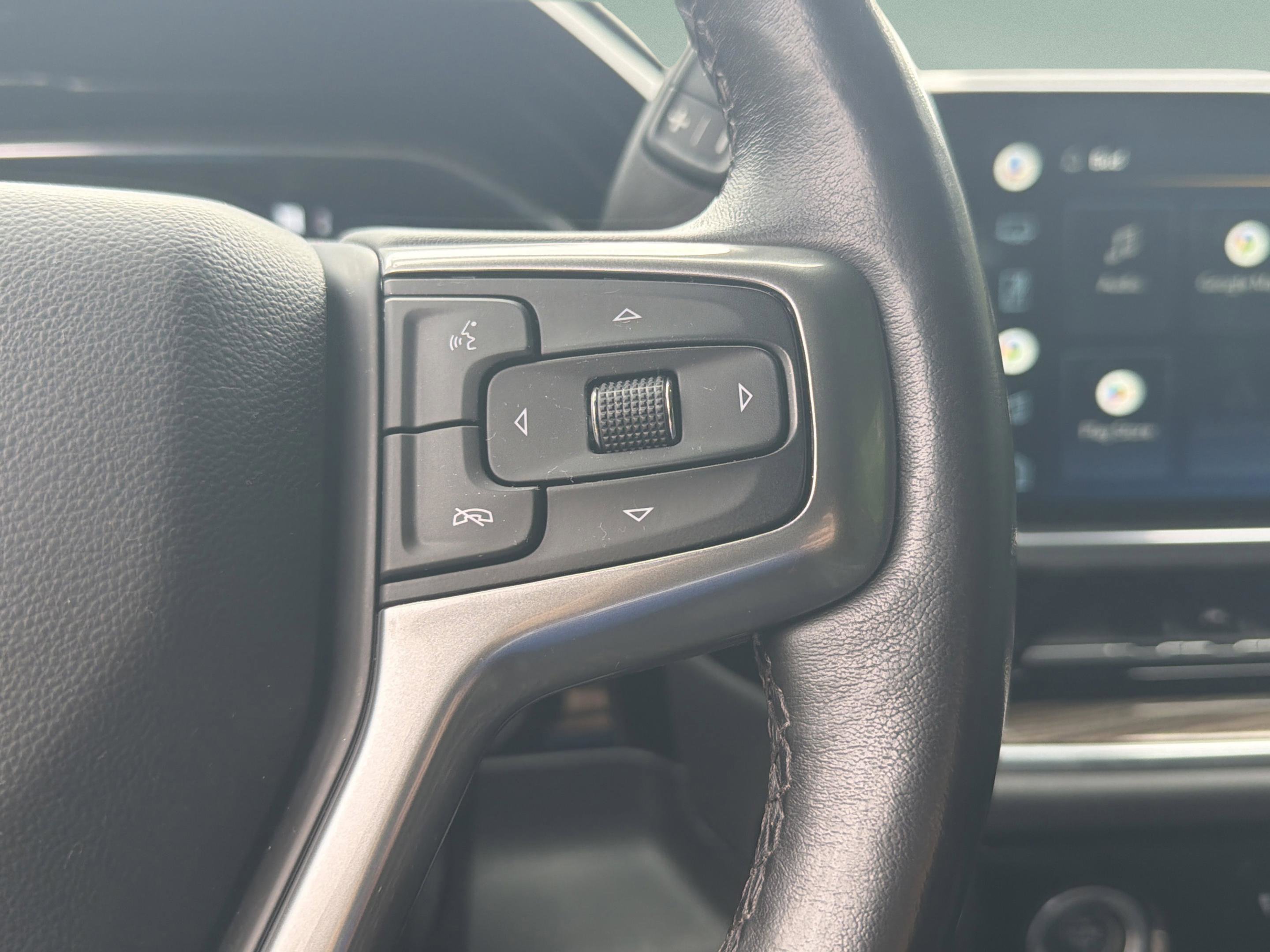Used 2022 Chevrolet Silverado 1500 LT AWD/4WD image 19