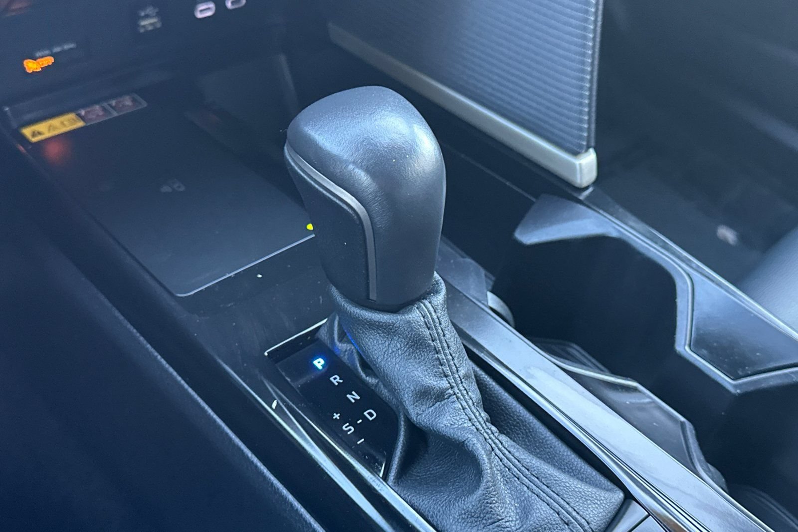 Certified 2025 Toyota Camry SE FWD image 17