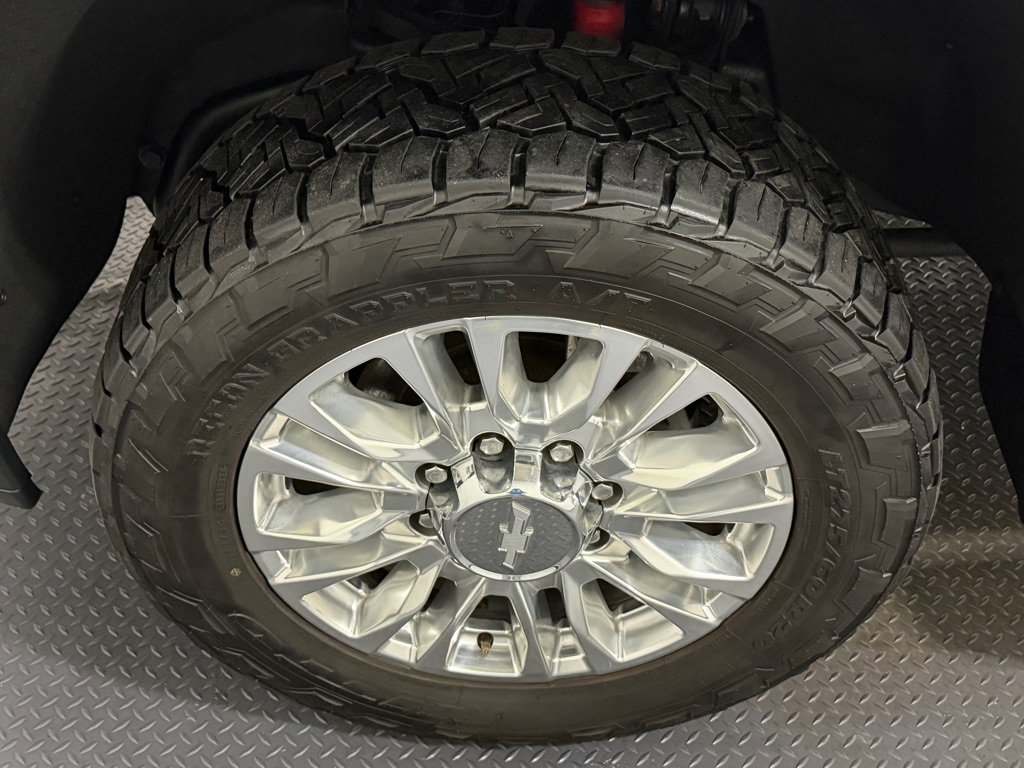 Used 2020 Chevrolet Silverado 3500 High Country w/ Z71 Off-Road Package AWD/4WD image 20