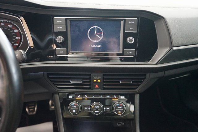 Used 2019 Volkswagen Jetta GLI image 8