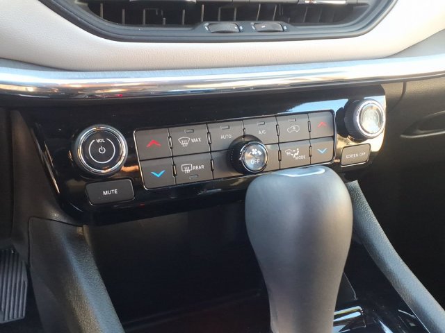Certified 2024 Jeep Compass Limited w/ Elite Group AWD/4WD image 17