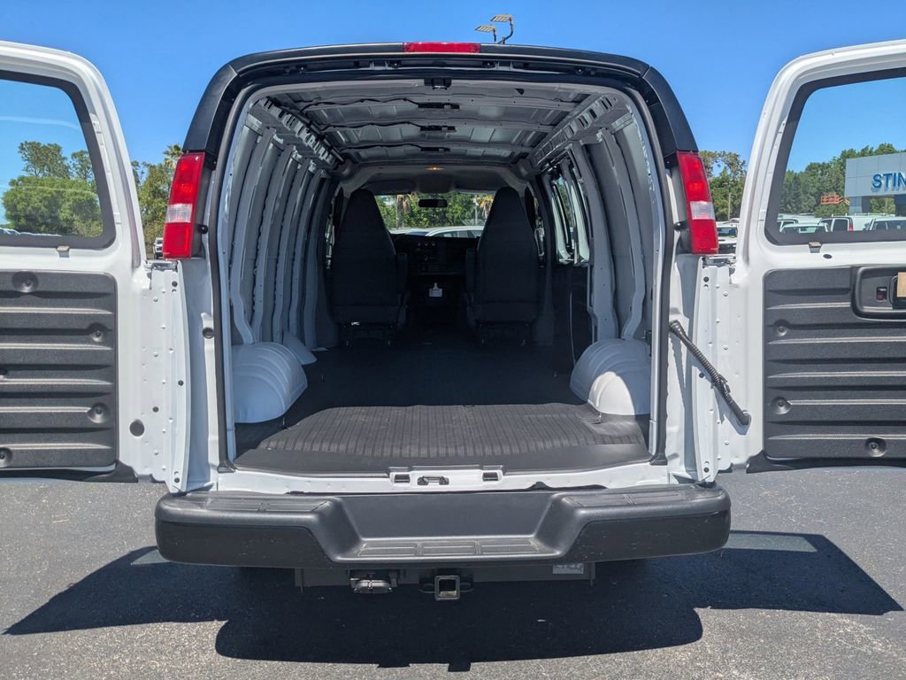 New 2025 Chevrolet Express 2500 w/ Driver Convenience Package RWD image 14