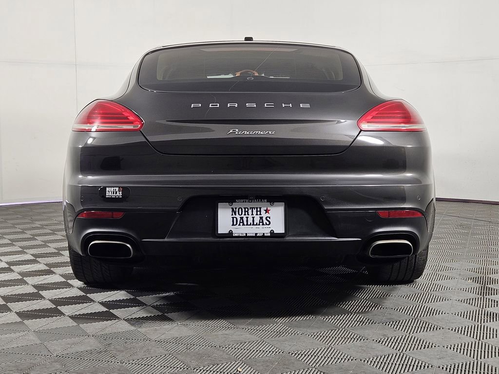 Used 2016 Porsche Panamera 4 AWD/4WD image 4